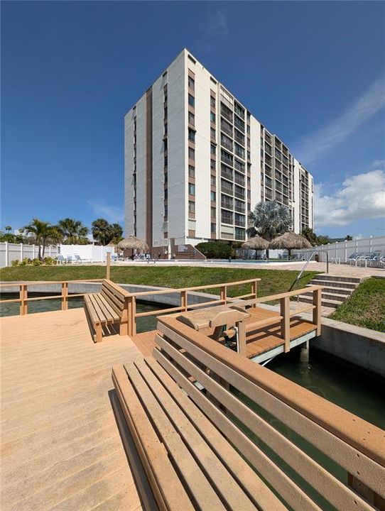 For Rent: $1,800 (0 beds, 0 baths, 439 Square Feet)