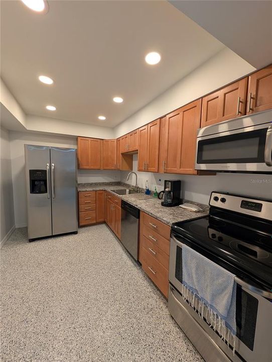 For Rent: $1,800 (0 beds, 0 baths, 439 Square Feet)