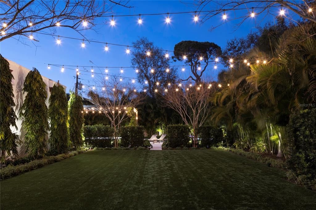 For Sale: $12,500,000 (5 beds, 5 baths, 6065 Square Feet)