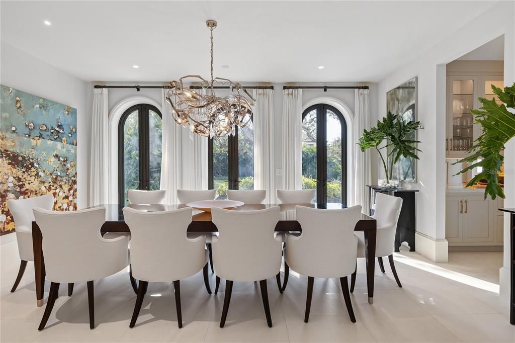 For Sale: $12,500,000 (5 beds, 5 baths, 6065 Square Feet)