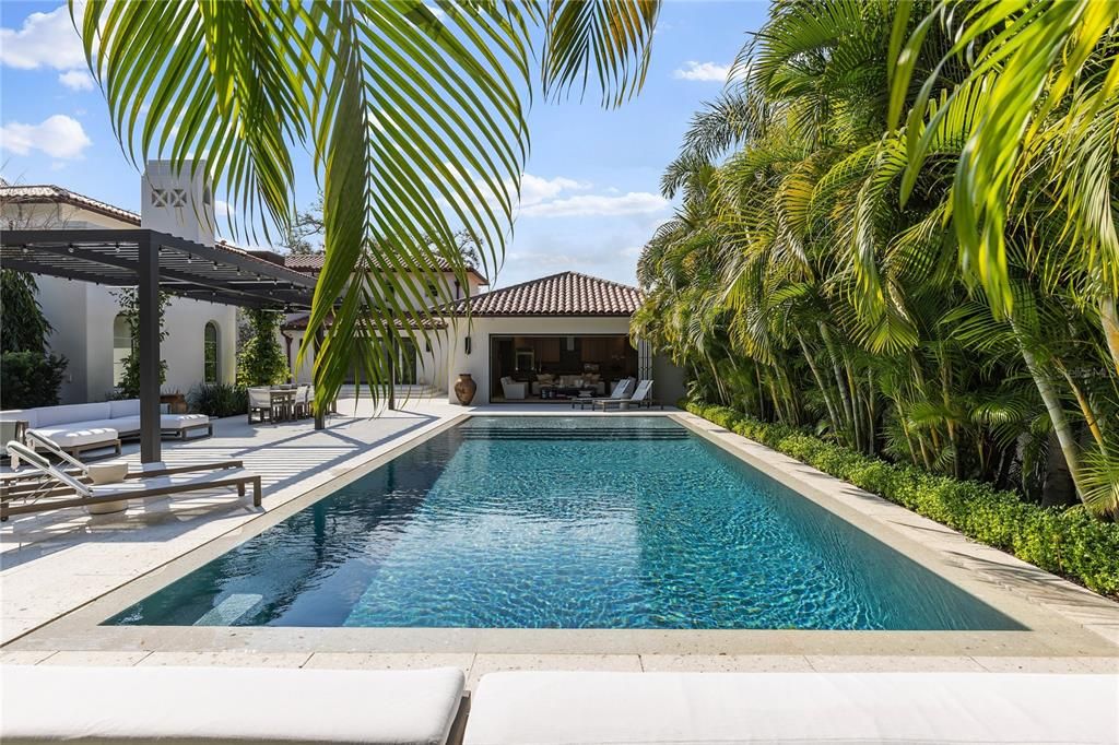 For Sale: $12,500,000 (5 beds, 5 baths, 6065 Square Feet)