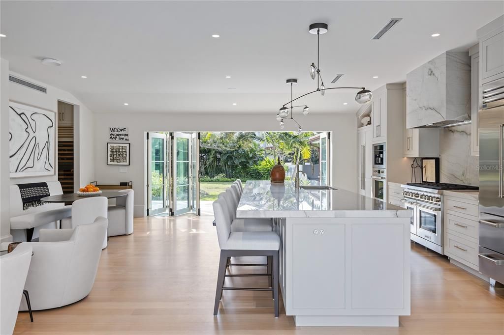 For Sale: $12,500,000 (5 beds, 5 baths, 6065 Square Feet)
