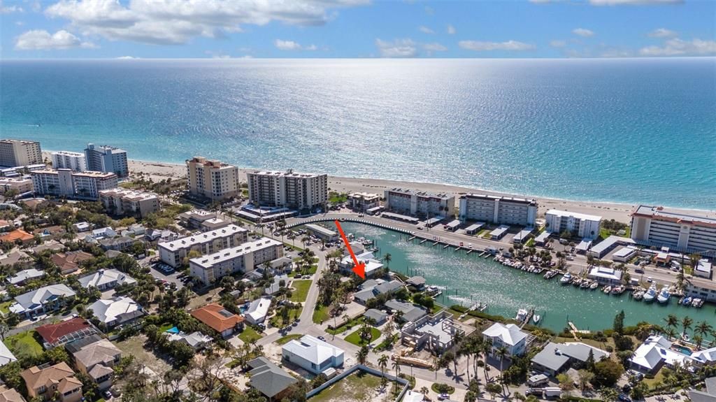 待售: $1,750,000 (0.34 acres)