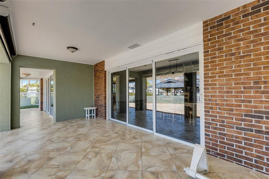 待售: $1,750,000 (0.34 acres)