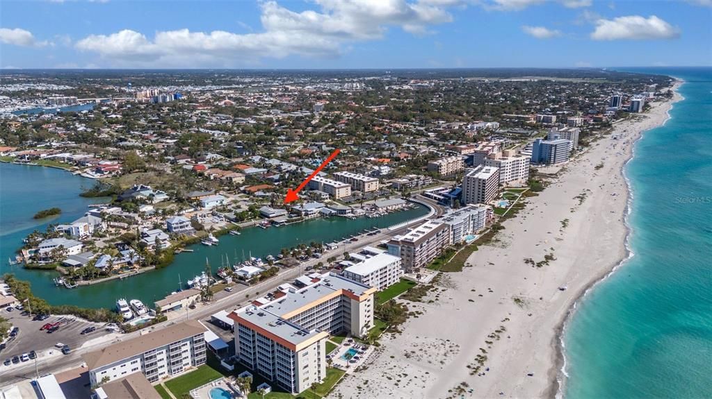 待售: $1,750,000 (0.34 acres)