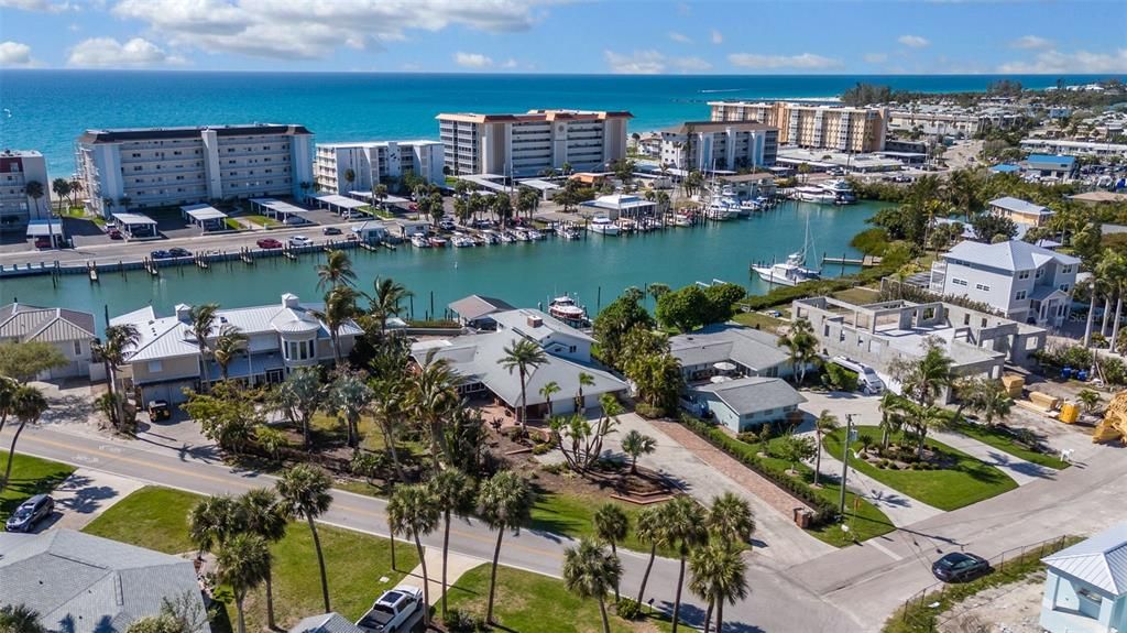 待售: $1,750,000 (0.34 acres)