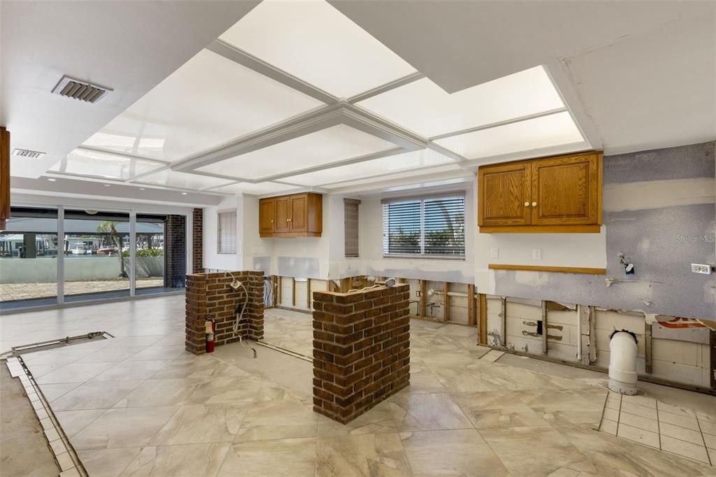 待售: $1,750,000 (0.34 acres)