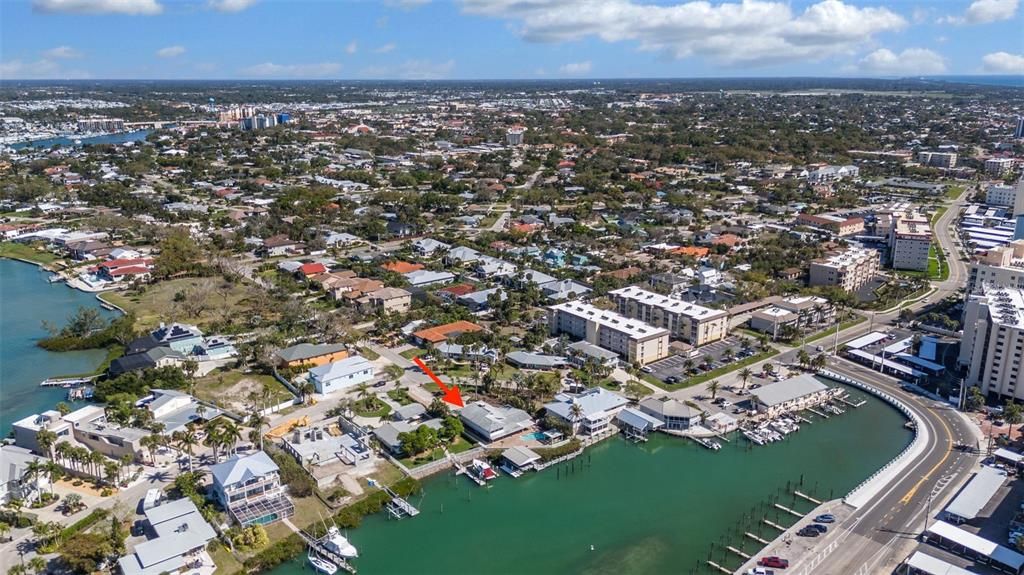 待售: $1,750,000 (0.34 acres)