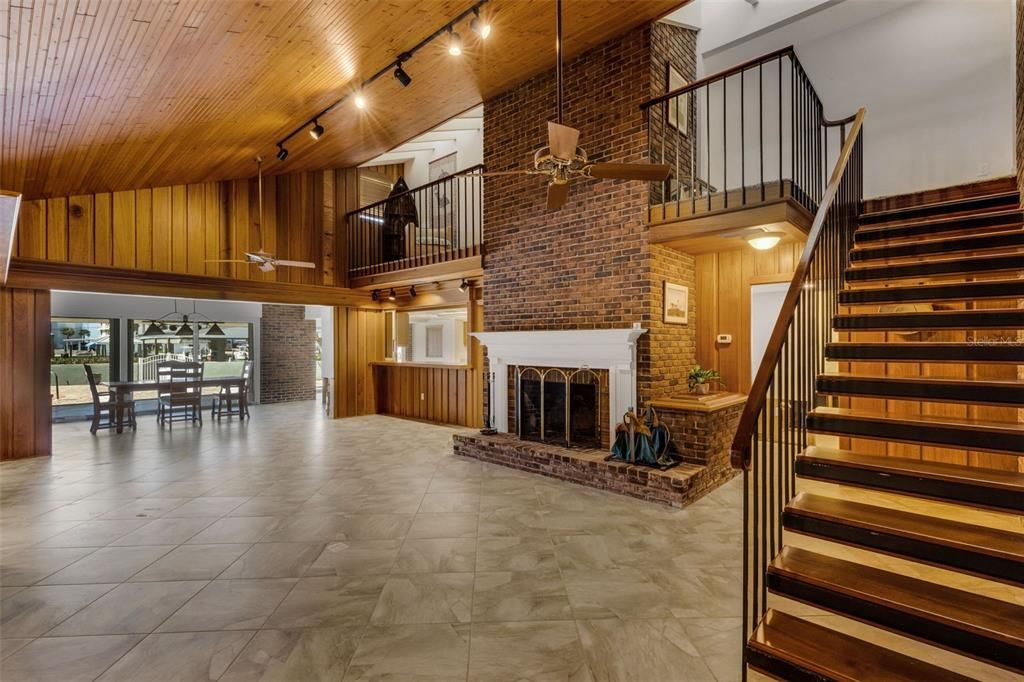 待售: $1,750,000 (0.34 acres)