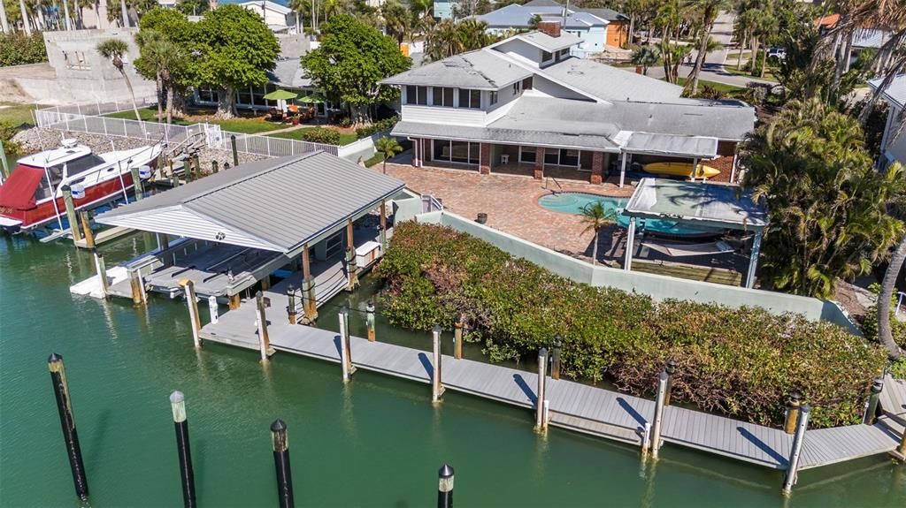 待售: $1,750,000 (0.34 acres)