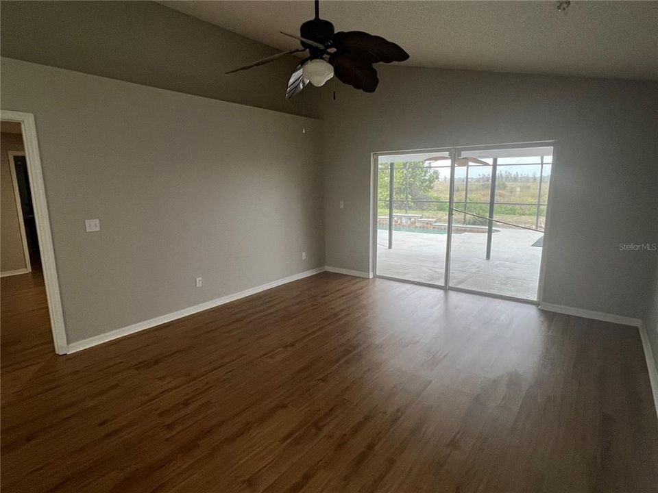 В аренду: $2,500 (4 спален, 2 ванн, 2182 Квадратных фут)