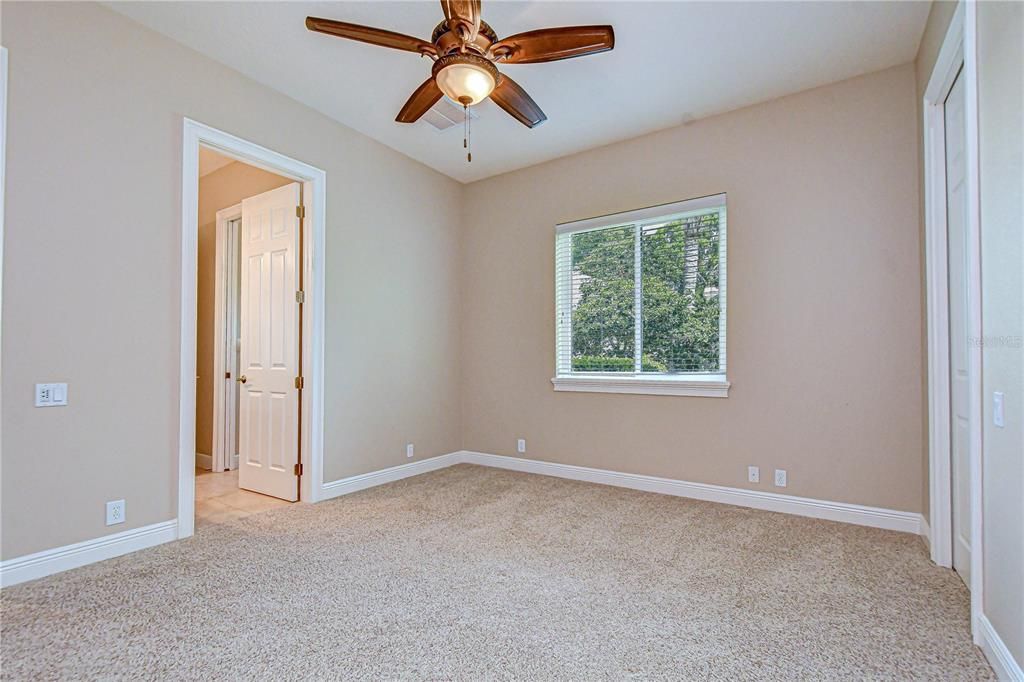 For Sale: $999,900 (4 beds, 3 baths, 3709 Square Feet)