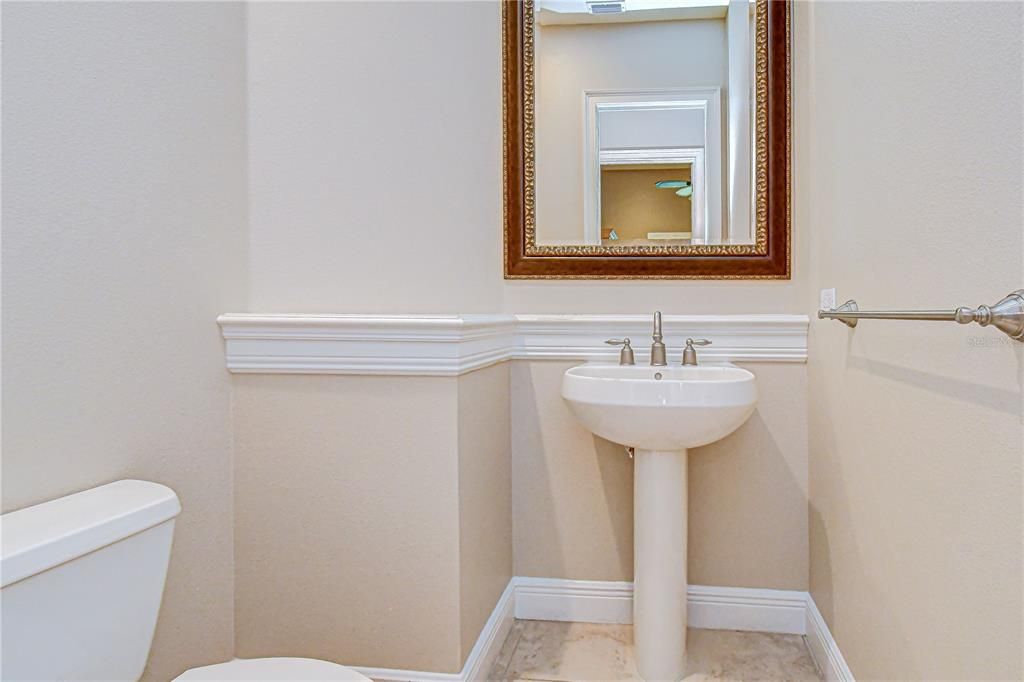 For Sale: $999,900 (4 beds, 3 baths, 3709 Square Feet)
