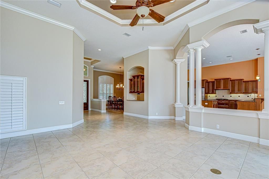 For Sale: $999,900 (4 beds, 3 baths, 3709 Square Feet)