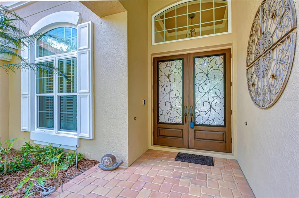 For Sale: $999,900 (4 beds, 3 baths, 3709 Square Feet)