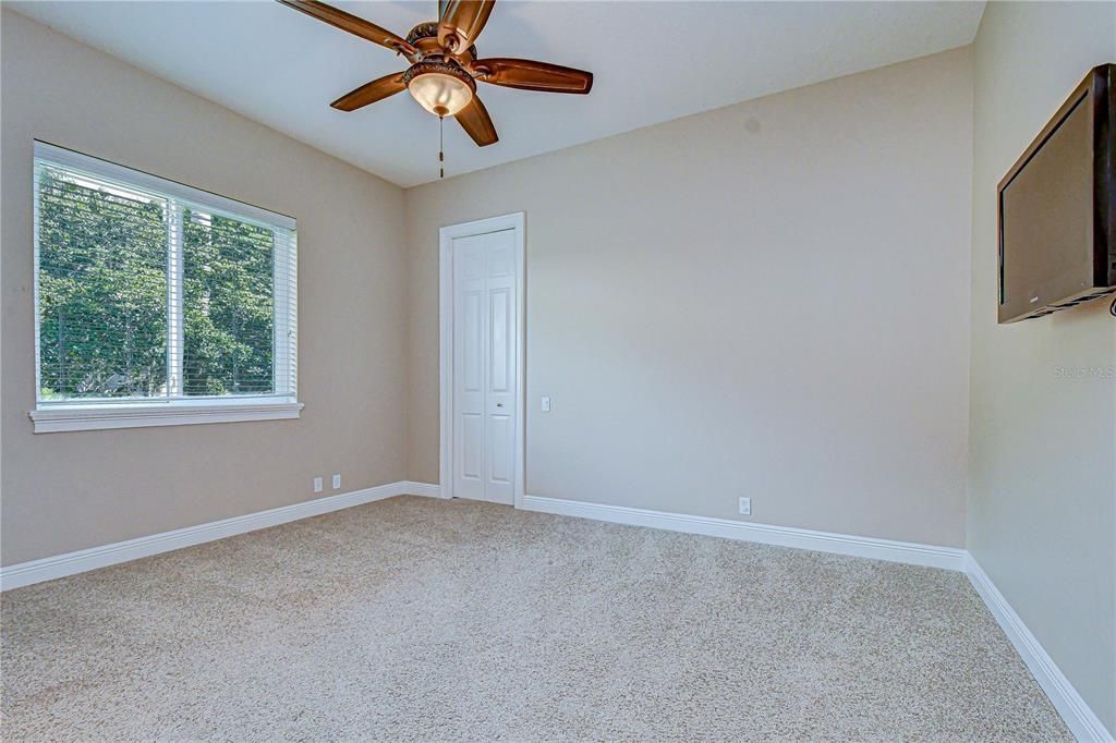 For Sale: $999,900 (4 beds, 3 baths, 3709 Square Feet)