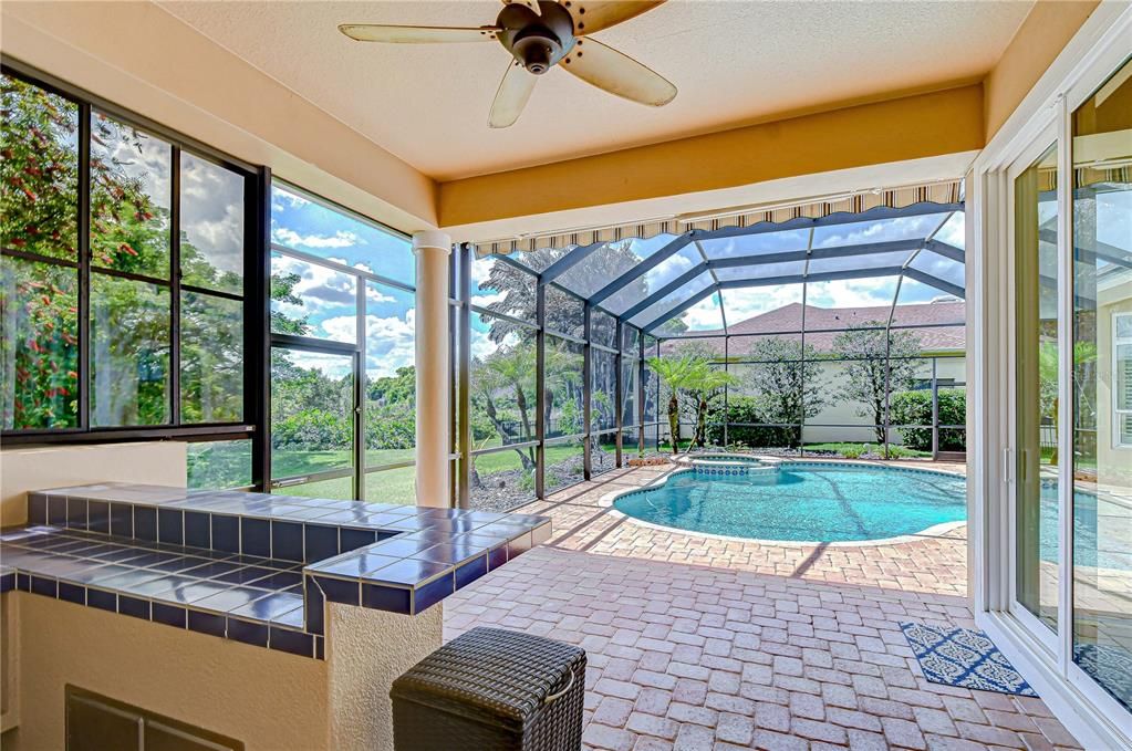 For Sale: $999,900 (4 beds, 3 baths, 3709 Square Feet)