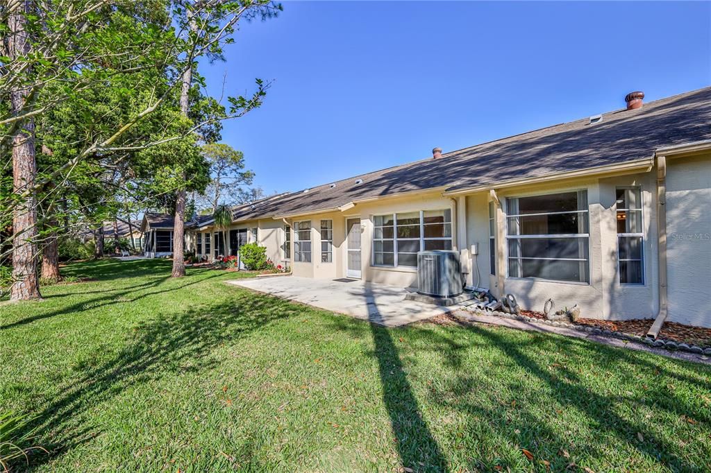 For Sale: $230,000 (2 beds, 2 baths, 1409 Square Feet)