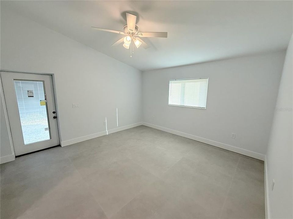 В аренду: $1,900 (3 спален, 2 ванн, 1142 Квадратных фут)