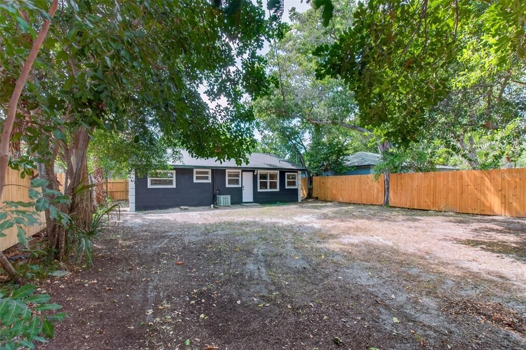 Activo con contrato: $275,000 (3 camas, 1 baños, 1052 Pies cuadrados)