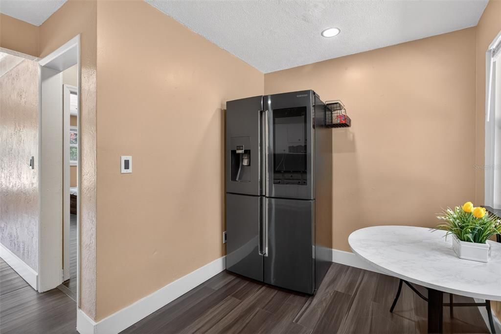 Activo con contrato: $275,000 (3 camas, 1 baños, 1052 Pies cuadrados)