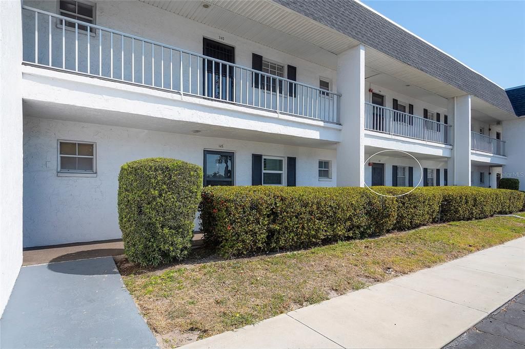 For Sale: $89,000 (1 beds, 1 baths, 725 Square Feet)