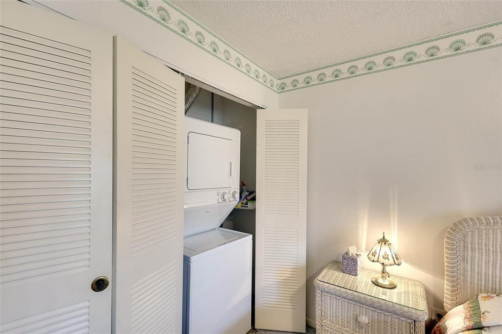 For Sale: $89,000 (1 beds, 1 baths, 725 Square Feet)
