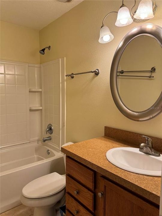 For Rent: $1,650 (2 beds, 1 baths, 700 Square Feet)