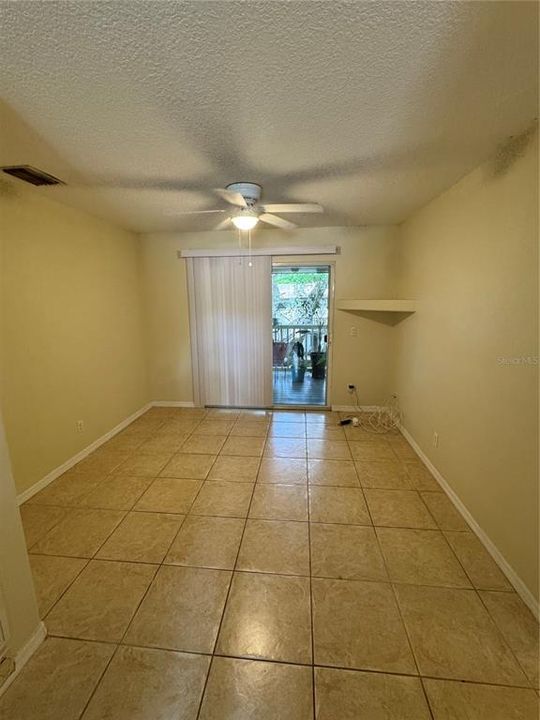 For Rent: $1,650 (2 beds, 1 baths, 700 Square Feet)