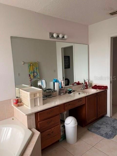 For Sale: $650,000 (5 beds, 4 baths, 3439 Square Feet)