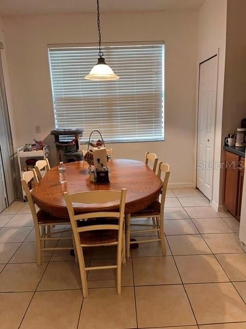 For Sale: $650,000 (5 beds, 4 baths, 3439 Square Feet)