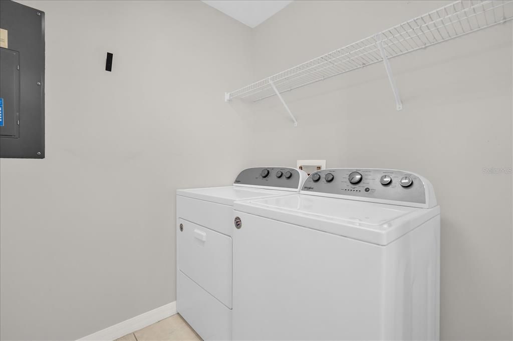 En Venta: $285,000 (3 camas, 2 baños, 1855 Pies cuadrados)