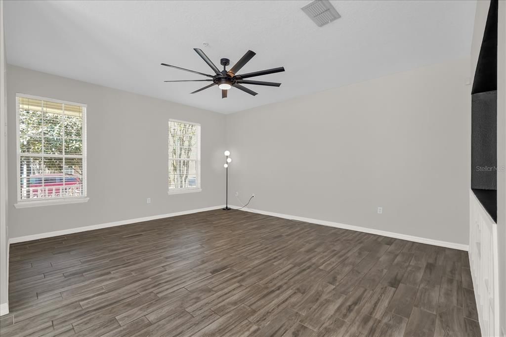 En Venta: $285,000 (3 camas, 2 baños, 1855 Pies cuadrados)