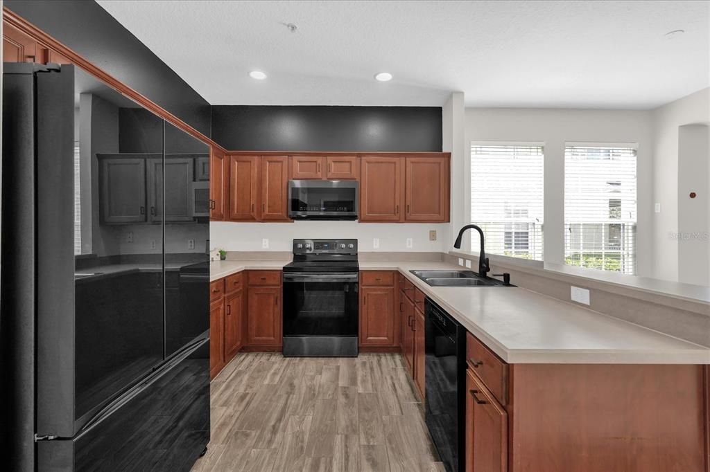 En Venta: $285,000 (3 camas, 2 baños, 1855 Pies cuadrados)