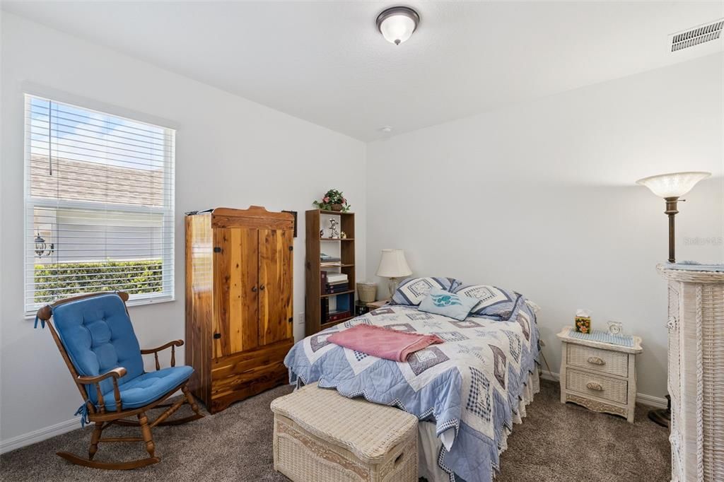 Activo con contrato: $779,000 (4 camas, 3 baños, 2826 Pies cuadrados)