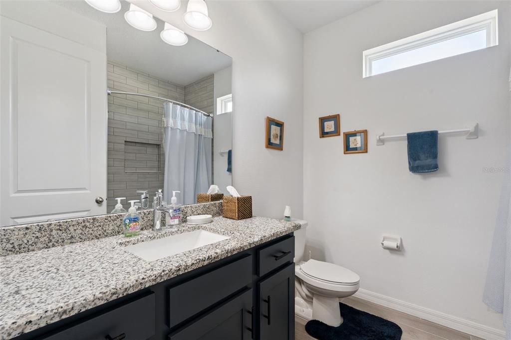 Activo con contrato: $779,000 (4 camas, 3 baños, 2826 Pies cuadrados)