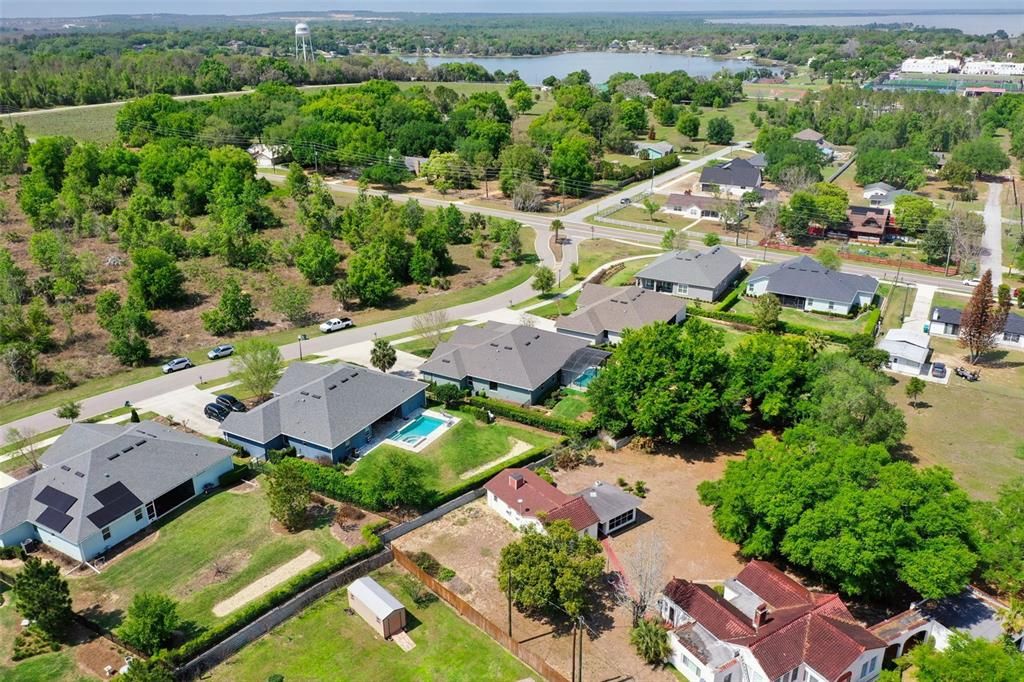 Activo con contrato: $779,000 (4 camas, 3 baños, 2826 Pies cuadrados)