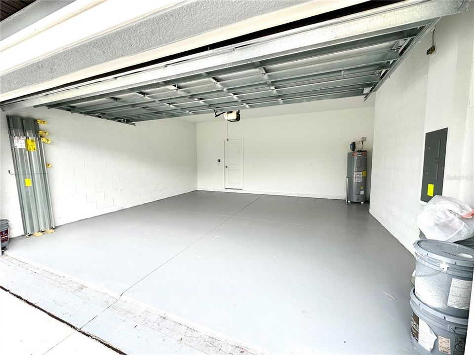For Rent: $2,675 (3 beds, 2 baths, 2319 Square Feet)