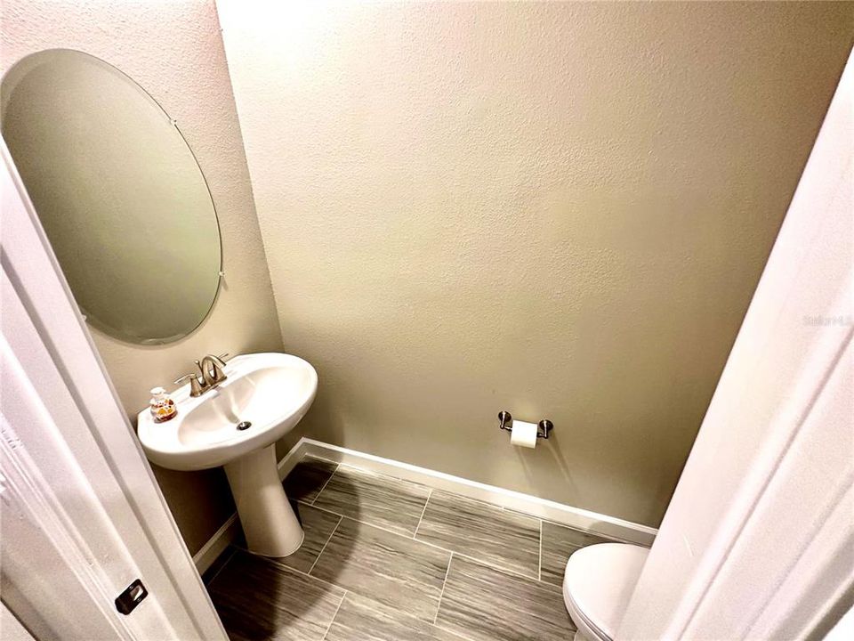 For Rent: $2,675 (3 beds, 2 baths, 2319 Square Feet)