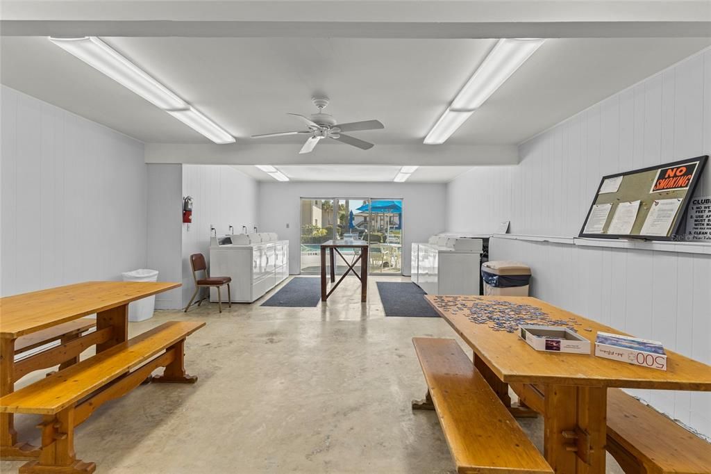 На продажу: $120,000 (1 спален, 1 ванн, 745 Квадратных фут)