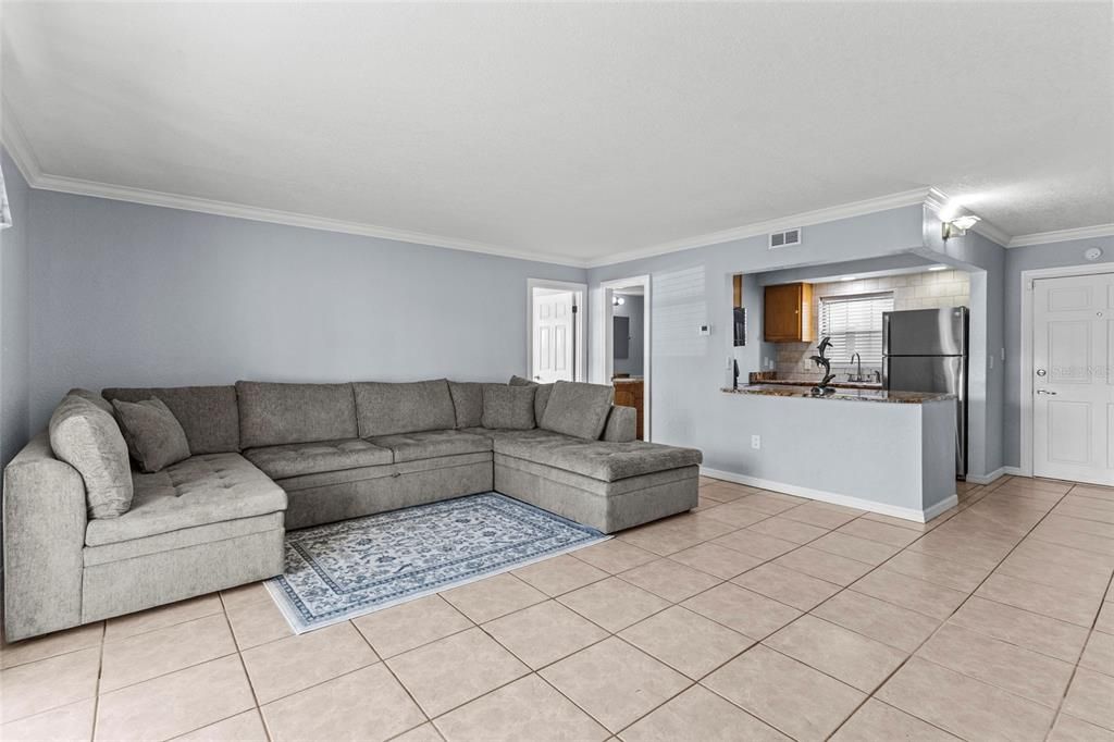 На продажу: $120,000 (1 спален, 1 ванн, 745 Квадратных фут)