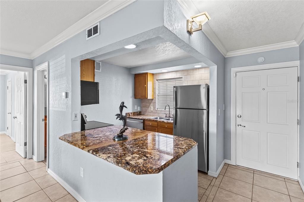 На продажу: $120,000 (1 спален, 1 ванн, 745 Квадратных фут)