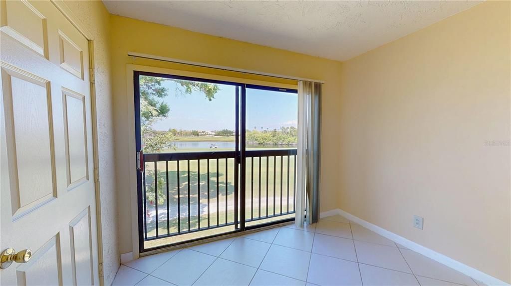 Active With Contract: $220,000 (2 beds, 2 baths, 1035 Square Feet)