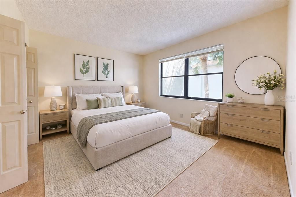 Active With Contract: $220,000 (2 beds, 2 baths, 1035 Square Feet)