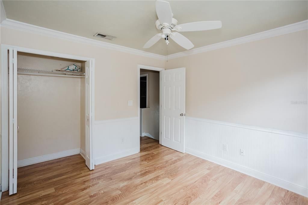 待售: $160,000 (2 贝兹, 1 浴室, 1016 平方英尺)