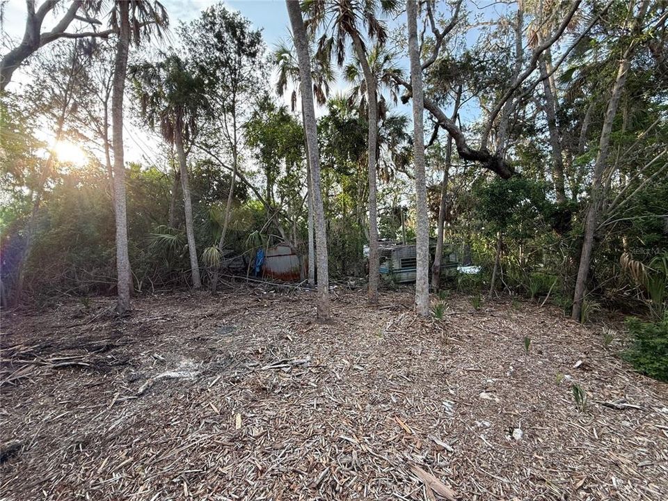 На продажу: $21,000 (0.09 acres)