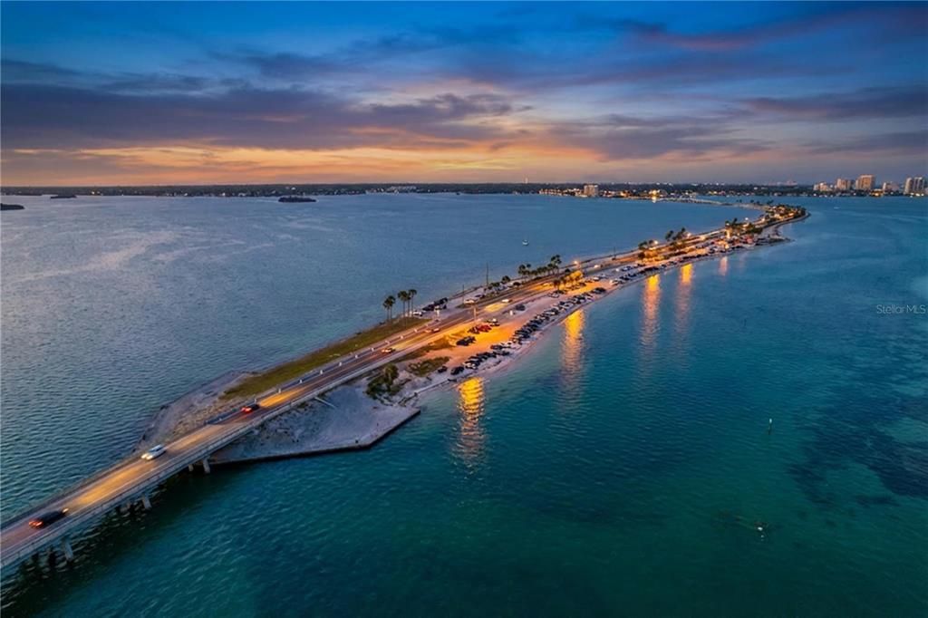 На продажу: $489,900 (3 спален, 2 ванн, 1420 Квадратных фут)