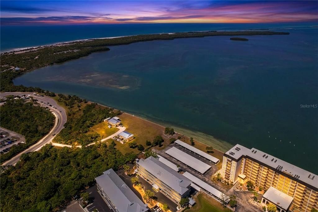 На продажу: $489,900 (3 спален, 2 ванн, 1420 Квадратных фут)