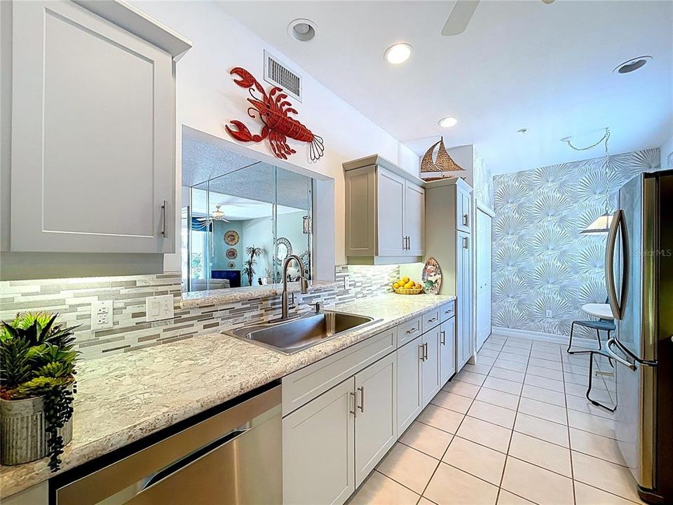 На продажу: $489,900 (3 спален, 2 ванн, 1420 Квадратных фут)