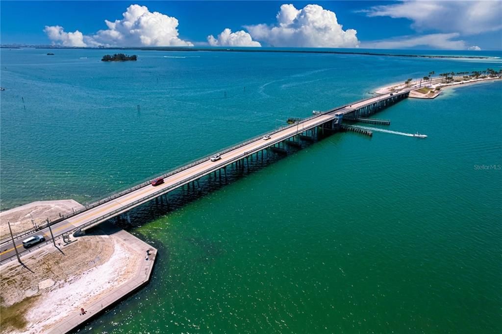 На продажу: $489,900 (3 спален, 2 ванн, 1420 Квадратных фут)